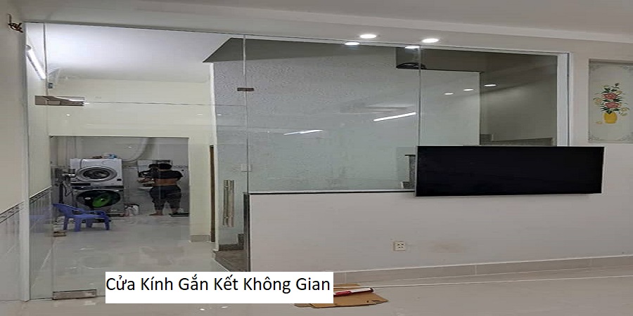 Cửa Kính Gắn Kết Không Gian